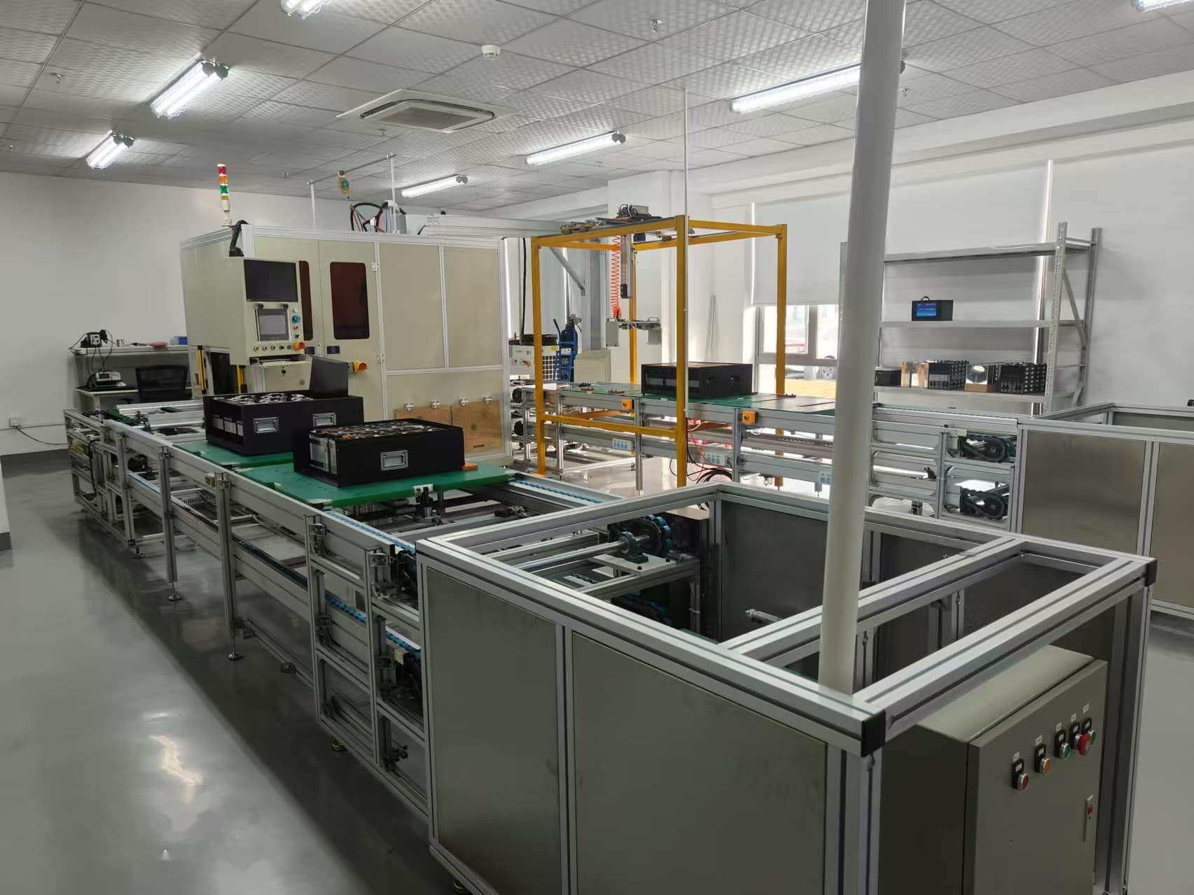 控制段与操作区域细节图